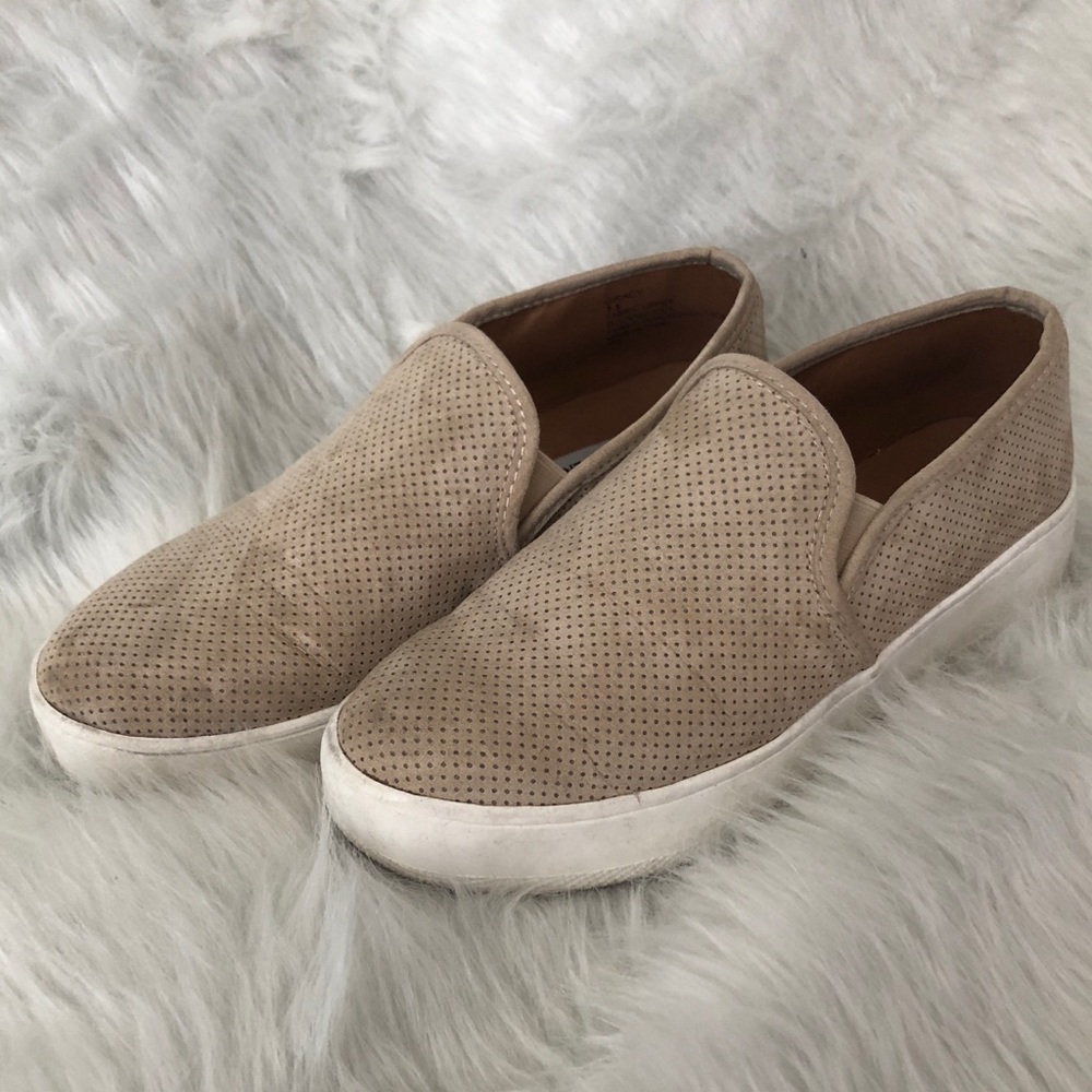 Steve Madden slip on sneakers